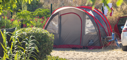 emplacement nu, tente