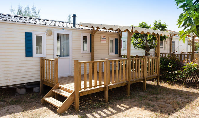 Mobil-home terrasse bois