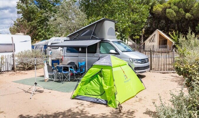 Terrain de camping-car